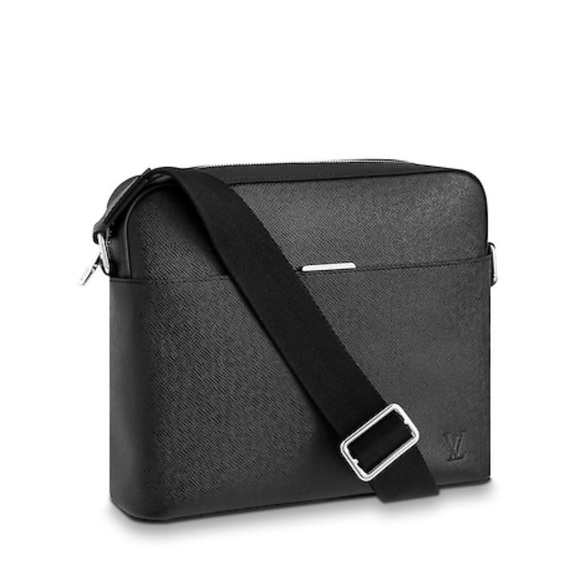 Louis Vuitton Other - ANTON MESSENGER PM authentic